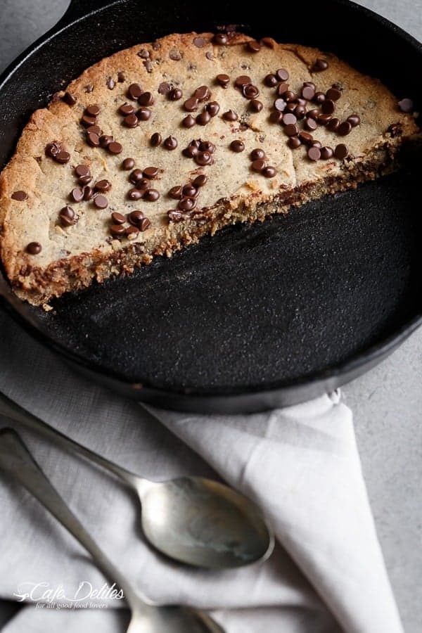 Low Carb Browned Butter Chocolate Chip Skillet Cookie | https://cafedelites.com