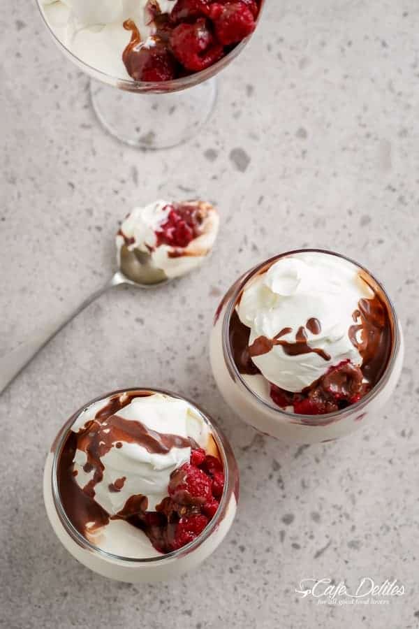 Creamy Kahlua + Raspberry Cheesecake Parfaits | https://cafedelites.com