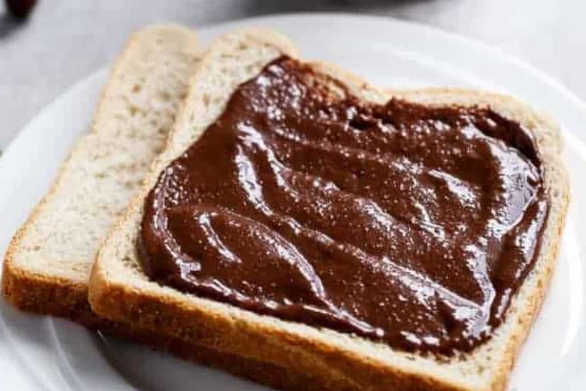 Soften the Sugar Free Nutella at room temperature before serving.