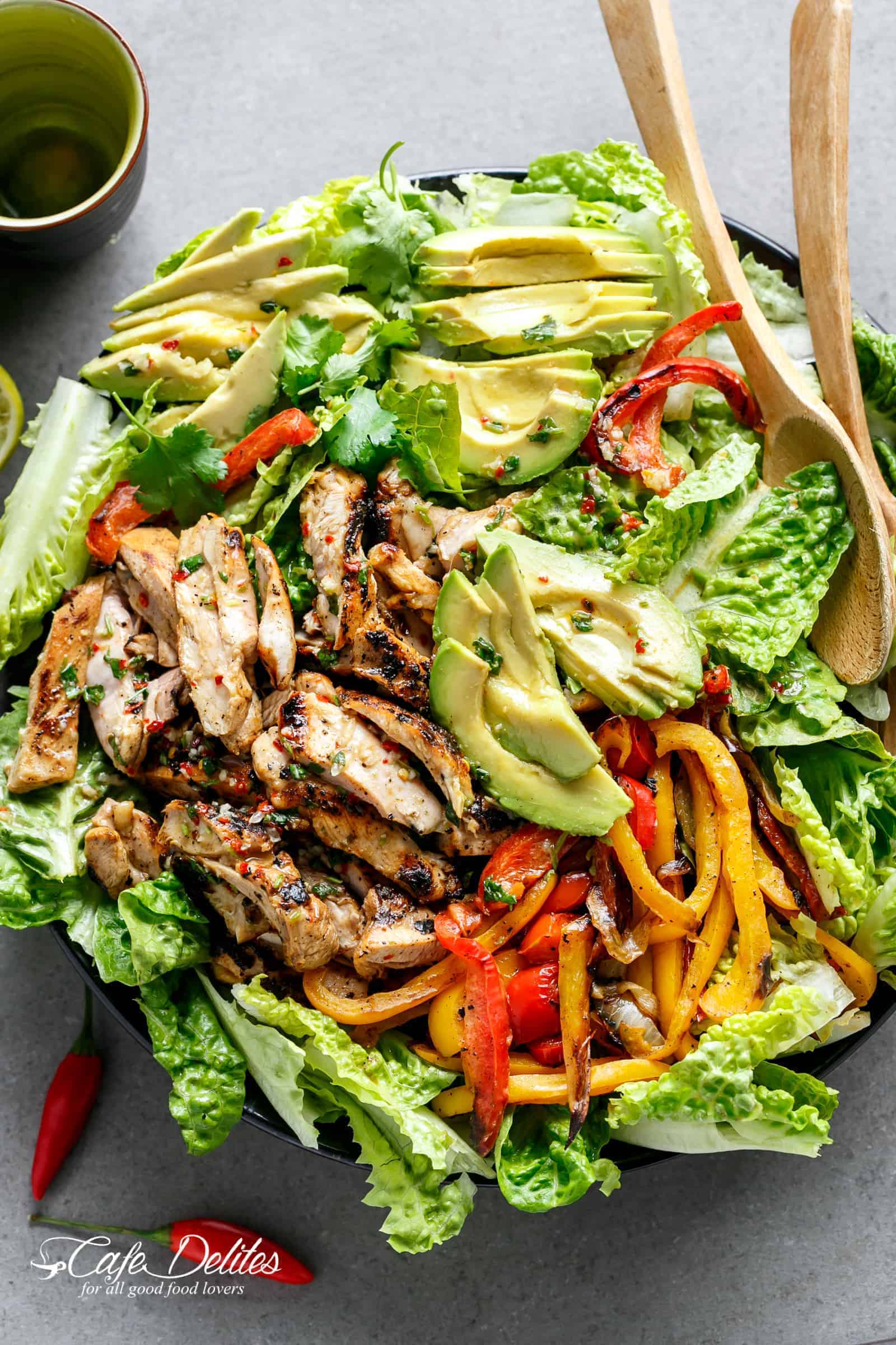Grilled Chili Lime Chicken Fajita SaladÂ with a dressingÂ that doubles as a marinade! AÂ genius way of keeping ALLÂ of the incredible flavours in this salad! | cafedelites.com