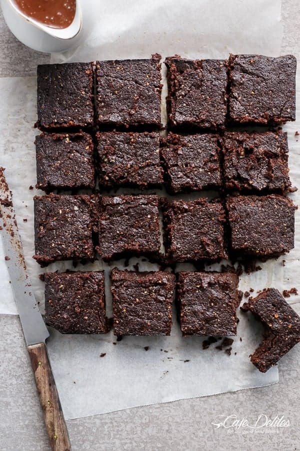 Fudgy Flourless Hazelnut Brownies with a Hot Chocolate Fudge Sauce Fudgy Flourless Hazelnut Brownies (Low Carb)