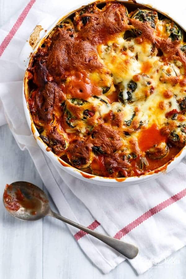 Spinach and Ricotta Zucchini Cannelloni | https://cafedelites.com