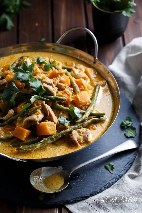 Chicken and Pumpkin Korma Curry | https://cafedelites.com