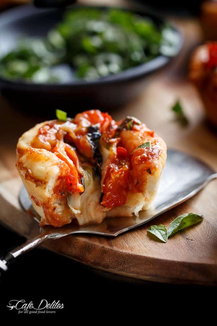 Mini Caprese Deep Dish Pizzas are the perfect appetizer Mini Caprese Deep Dish Pizzas