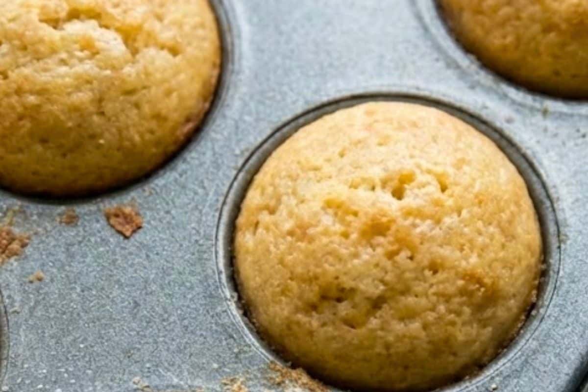 Bake for 10 to 15 minutes, or until the donut holes are lightly golden - 7