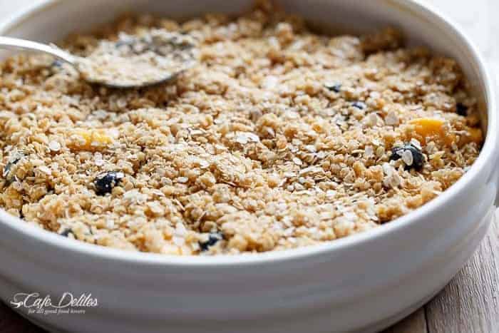 Easy Mango Blueberry Crumble | https://cafedelites.com