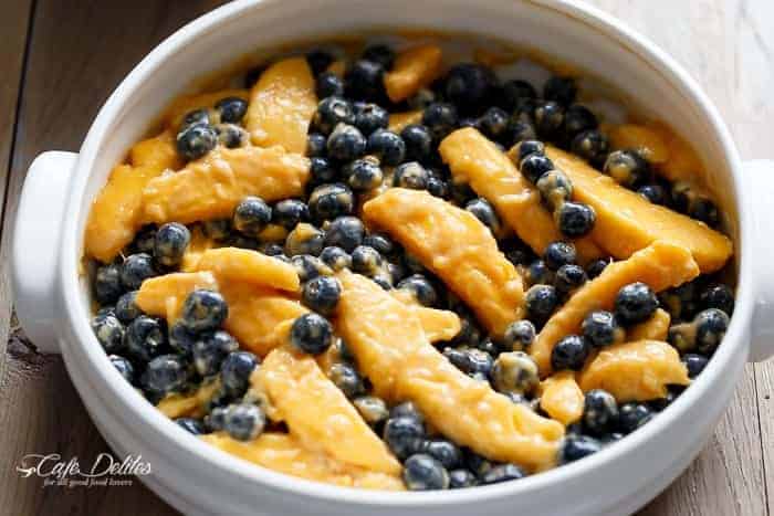 Easy Mango Blueberry Crumble | https://cafedelites.com