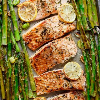 One Pan Lemon Garlic Baked Salmon and Asparagus - Cafe Delites