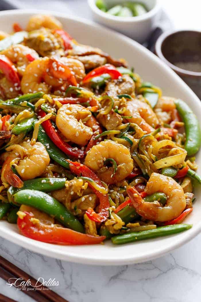 Singapore Zoodle Stir Fry With Chicken (Zucchini Noodles)