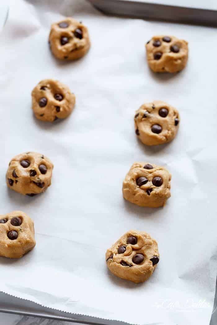 Easy Soft Chewy Chocolate Chip Cookies | https://cafedelites.com