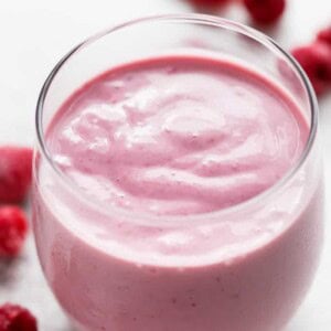 Strawberry Raspberry Oatmeal Cheesecake Smoothie in a glass