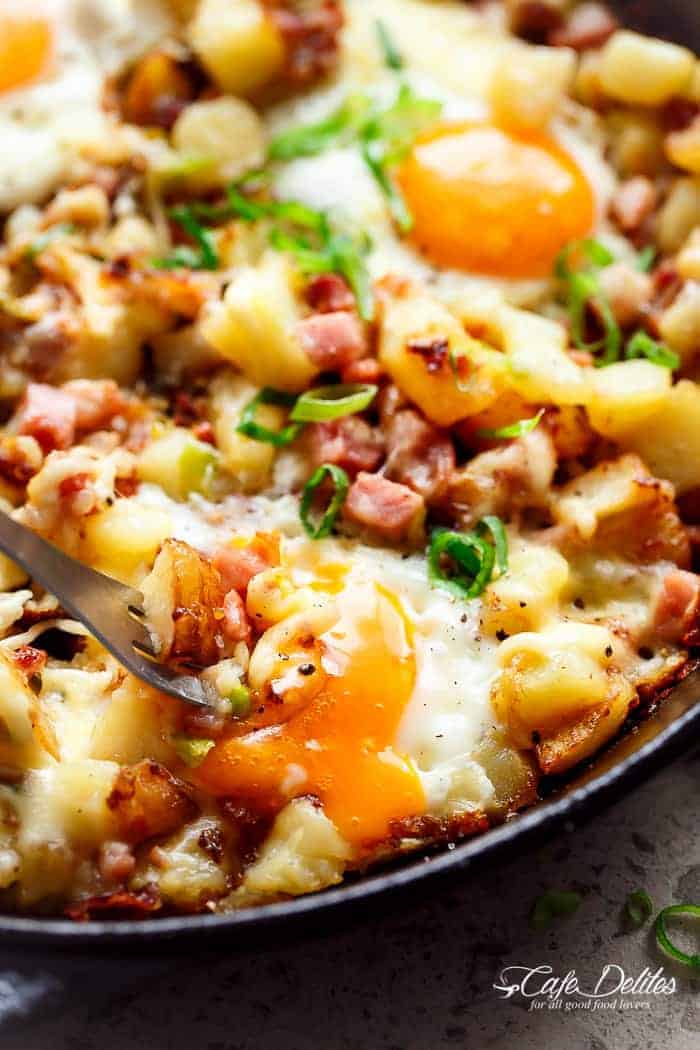 Cheesy Bacon and Egg Hash for breakfast, brunch, lunch or dinner! Easy to make and ready in 30 minutes -- all in one skillet or pan! | https://cafedelites.com