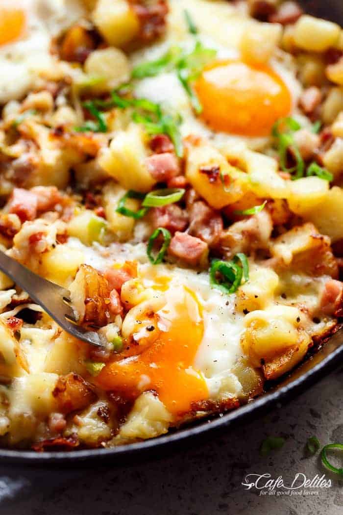 Breakfast Skillet With Cheesy Potatoes, Eggs, And Bacon