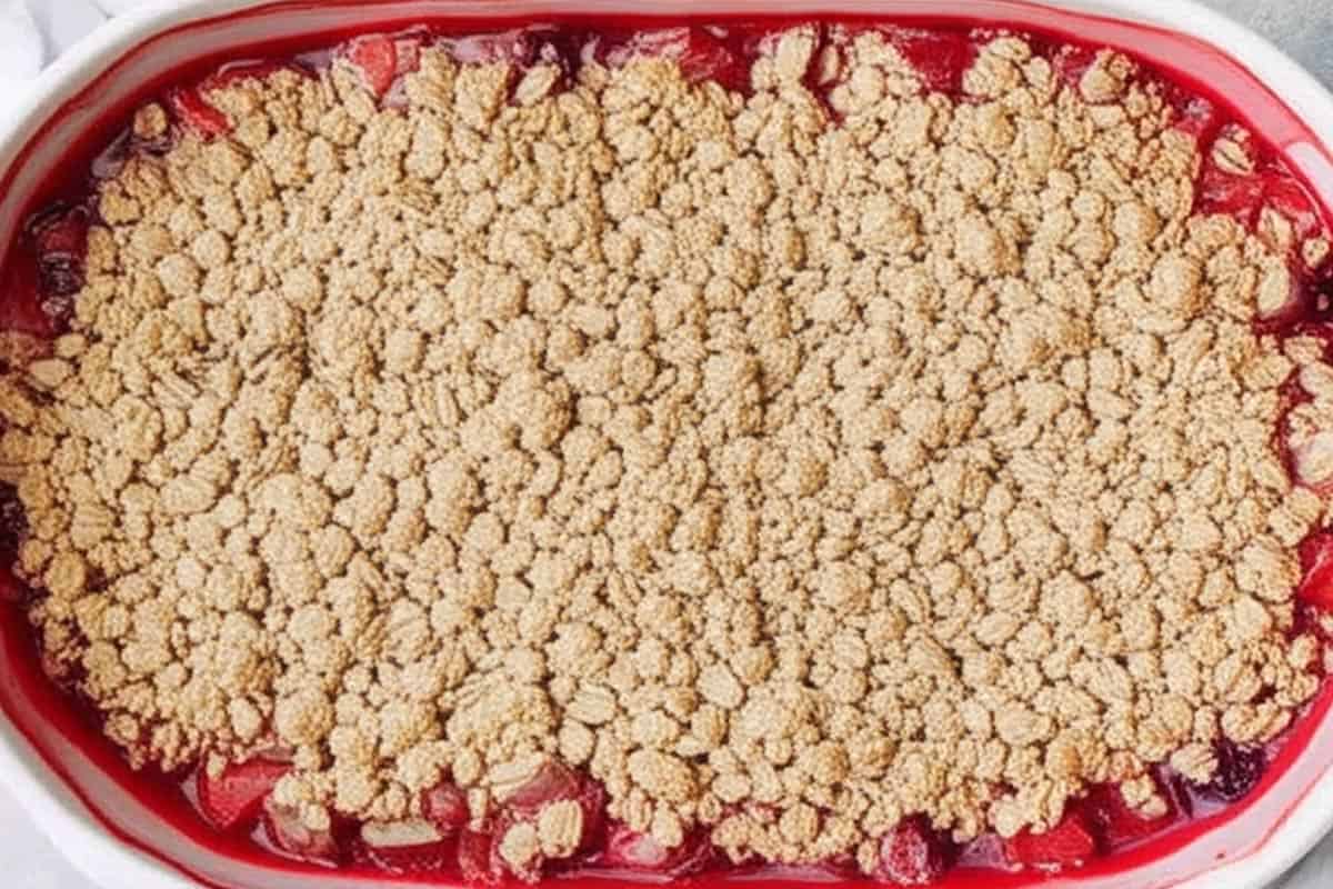 Scattered the oat mixture evenly.