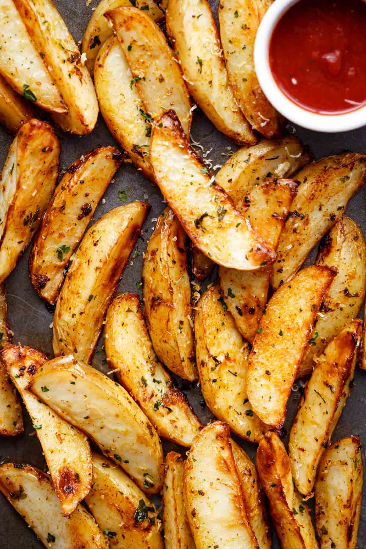 Crispy Garlic Baked Potato Wedges - Cafe Delites