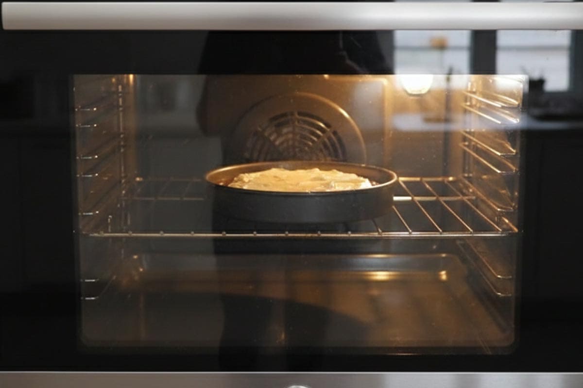 Baking the cake in the oven. - 8
