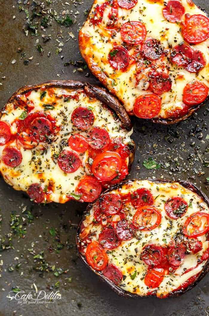 Easy Portobello Pizzas | https://cafedelites.com