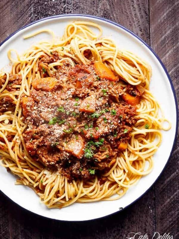 Slow Cooker Bolognese Sauce, packed with so much flavour to coat your pasta