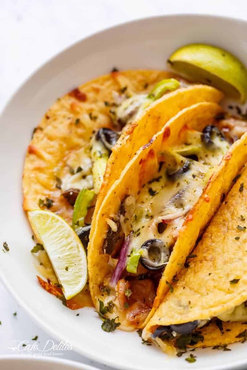 Easy Oven Baked Barbecue Chicken Pizza Tacos are full of pizza flavours, stuffed inside a crispy taco shell, to give you the BEST of both worlds | https://cafedelites.com