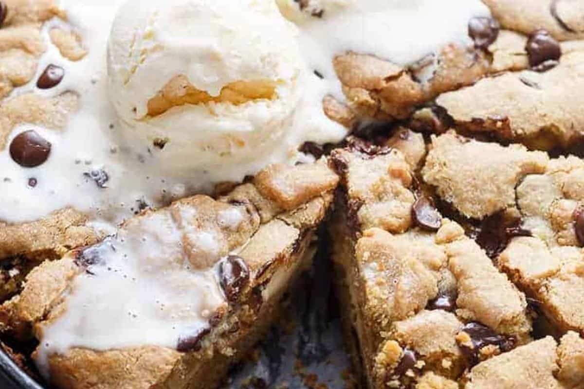 Close-up shot of Stuffed Chocolate Chip Skillet Cookie. - 10