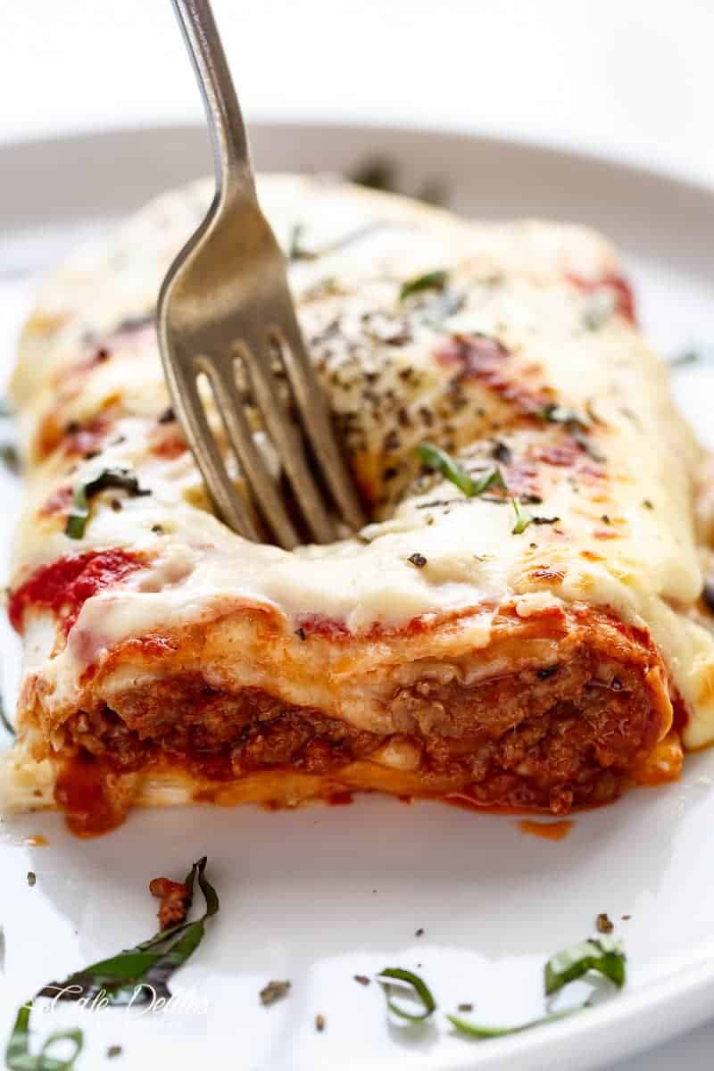 Easy Lasagna Stuffed Burritos | https://cafedelites.com