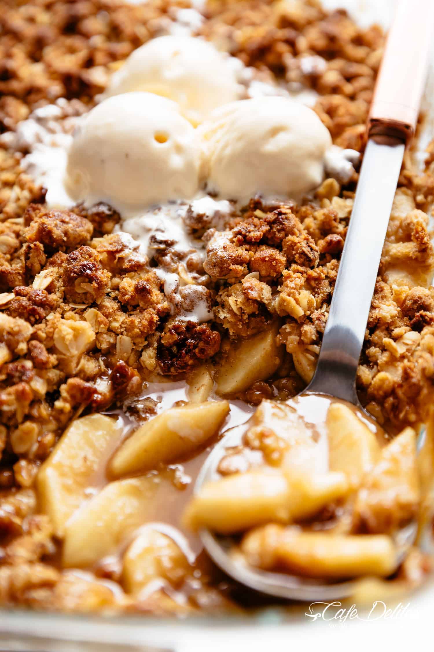 Apple Crumble: apple pie filling is covered with a crispy oatmeal cookie-like topping!