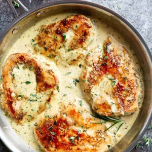 Quick And Easy Creamy Herb Chicken, filled with so much flavour, in a pan