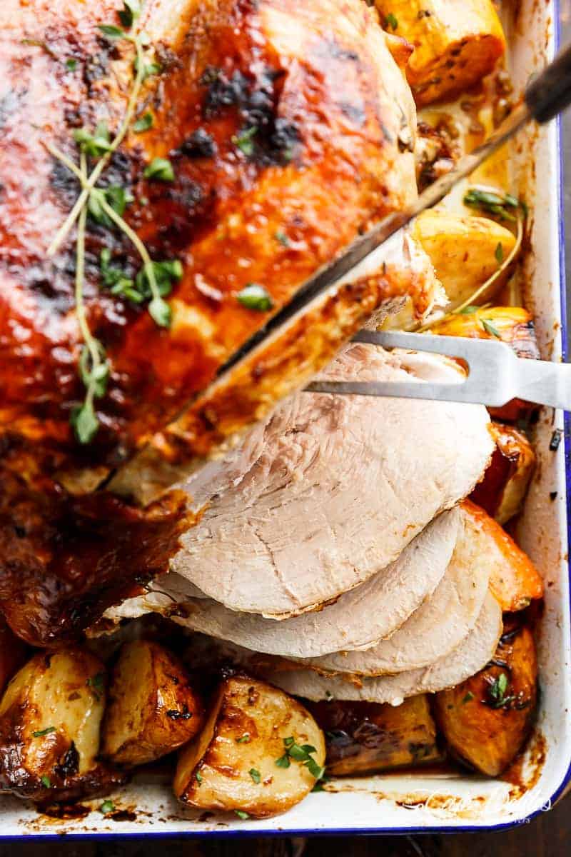 One Pan Juicy Herb Roasted Turkey & Potatoes With Gravy | https://cafedelites.com