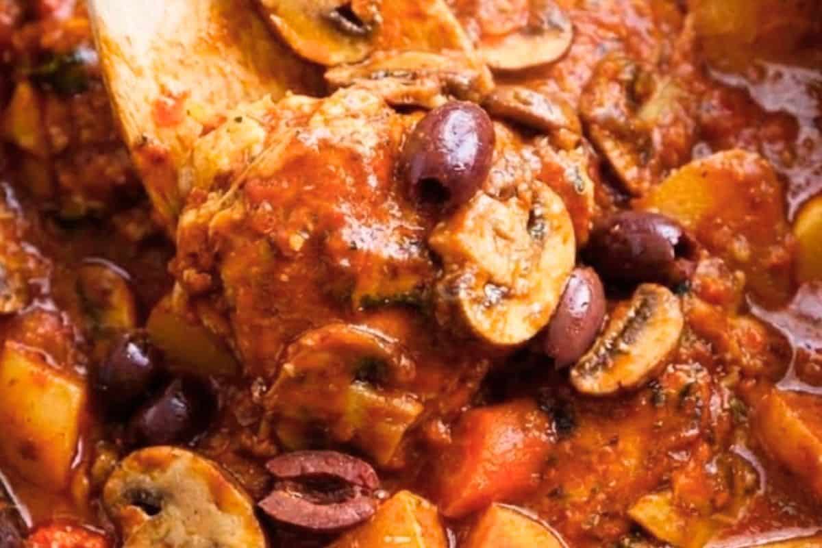 Stir in the mushrooms and olives