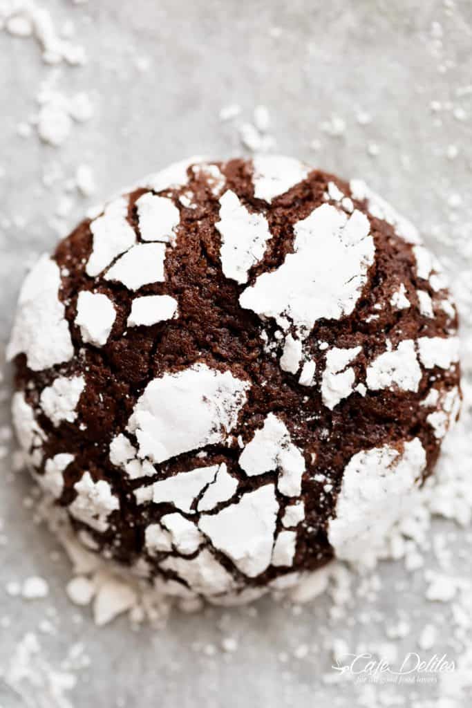 Fudgy Chocolate Crinkle Cookies have an irresistible brownie textured centre, with a crunch of cookie on the outside! One of our favourite Christmas cookies right here! ONLY 88 calories EACH!