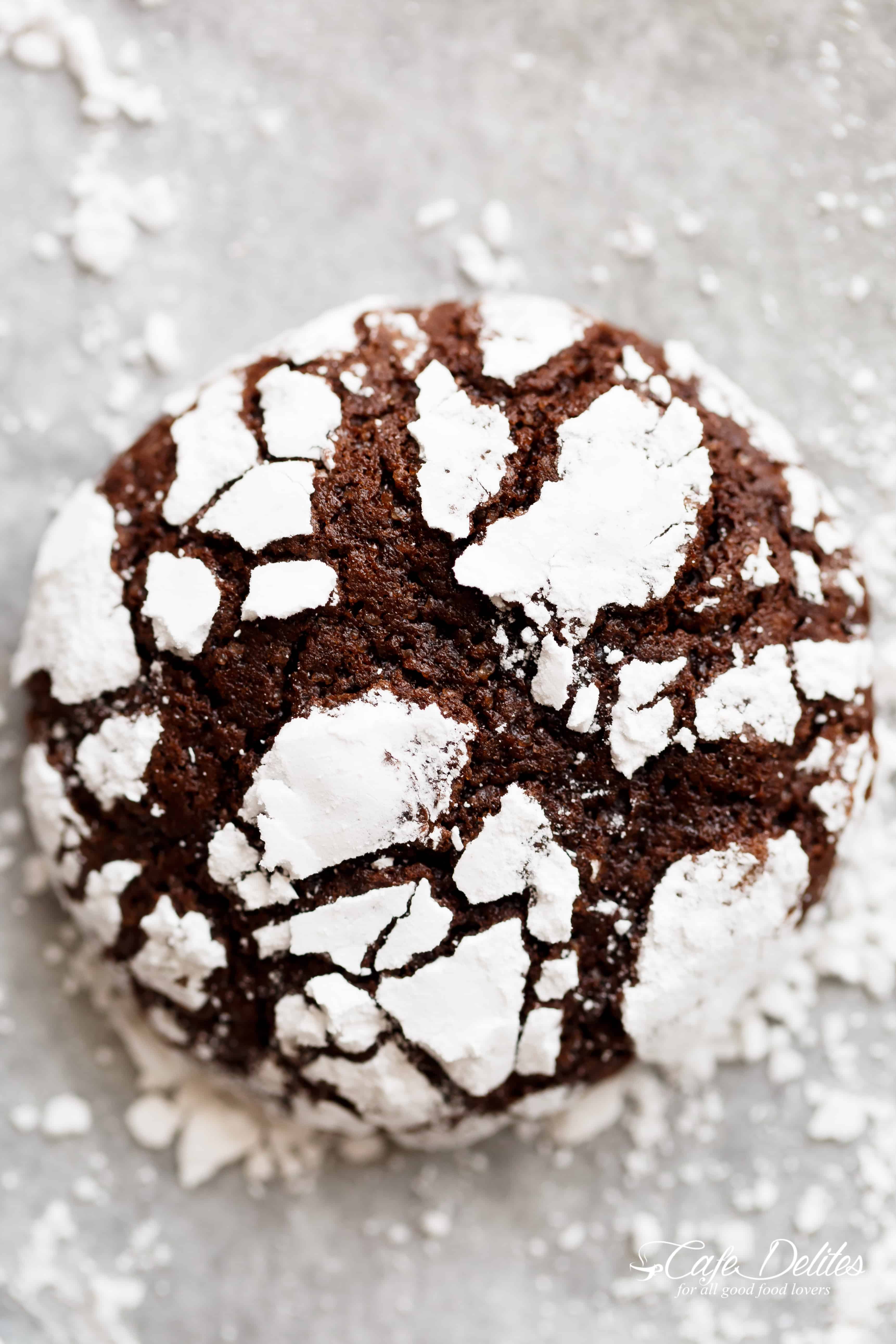 Our Favourite Fudgy Chocolate Crinkle Cookies are better than brownies! | https://cafedelites.com