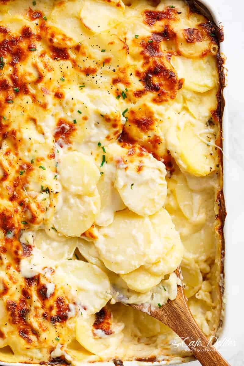 Garlic Parmesan Scalloped Potatoes