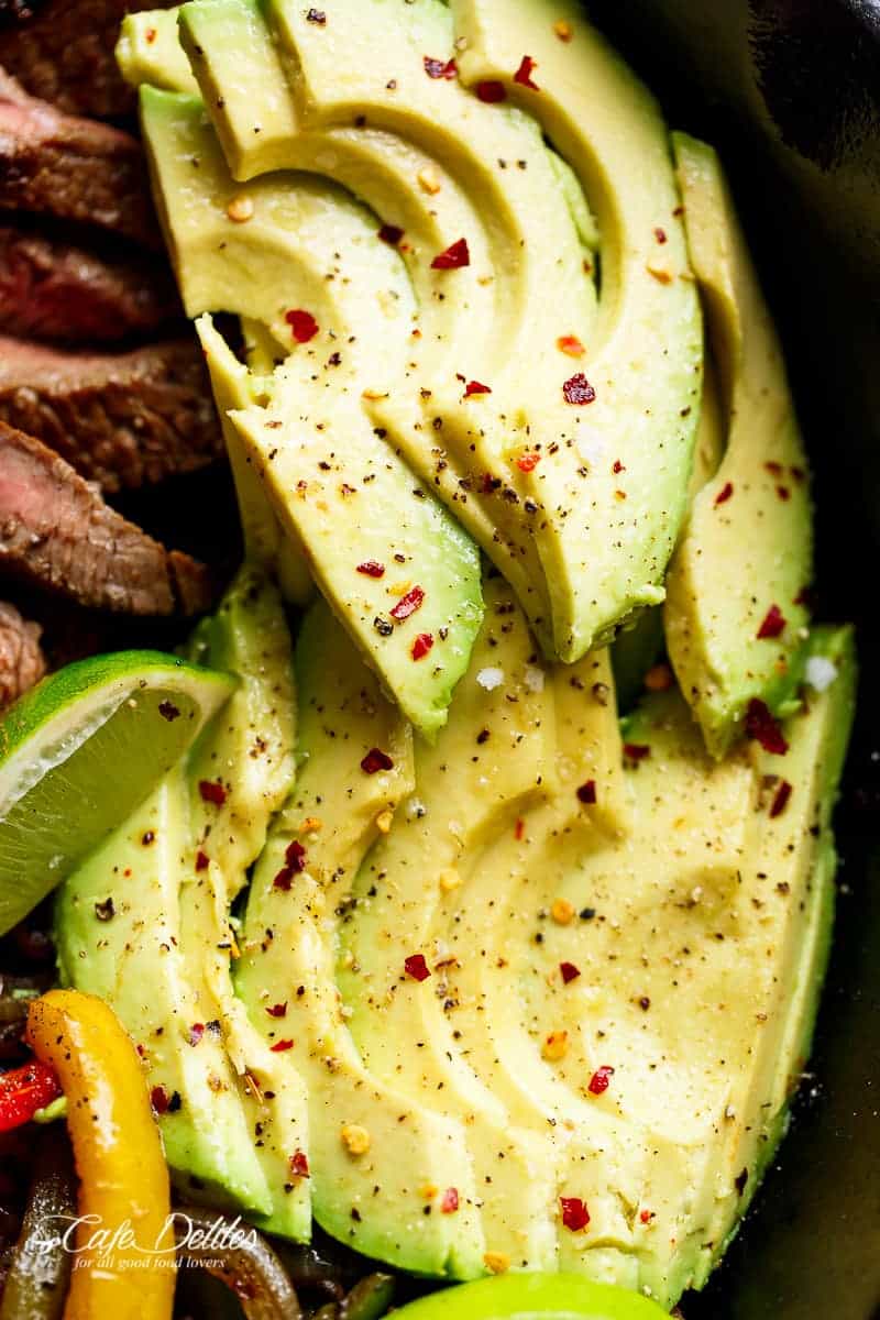 Chili Lime Steak Fajitas are so juicy and full of incredible flavours Chili Lime Steak Fajitas