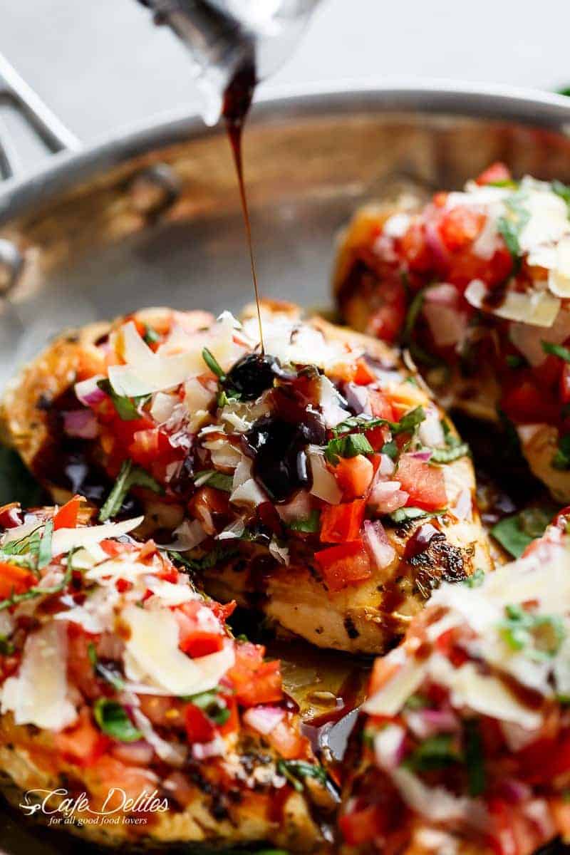 Italian Herb Bruschetta Chicken is a low carb alternative to a traditional Bruschetta! Transform ordinary chicken into a delicious, flavourful meal! | https://cafedelites.com