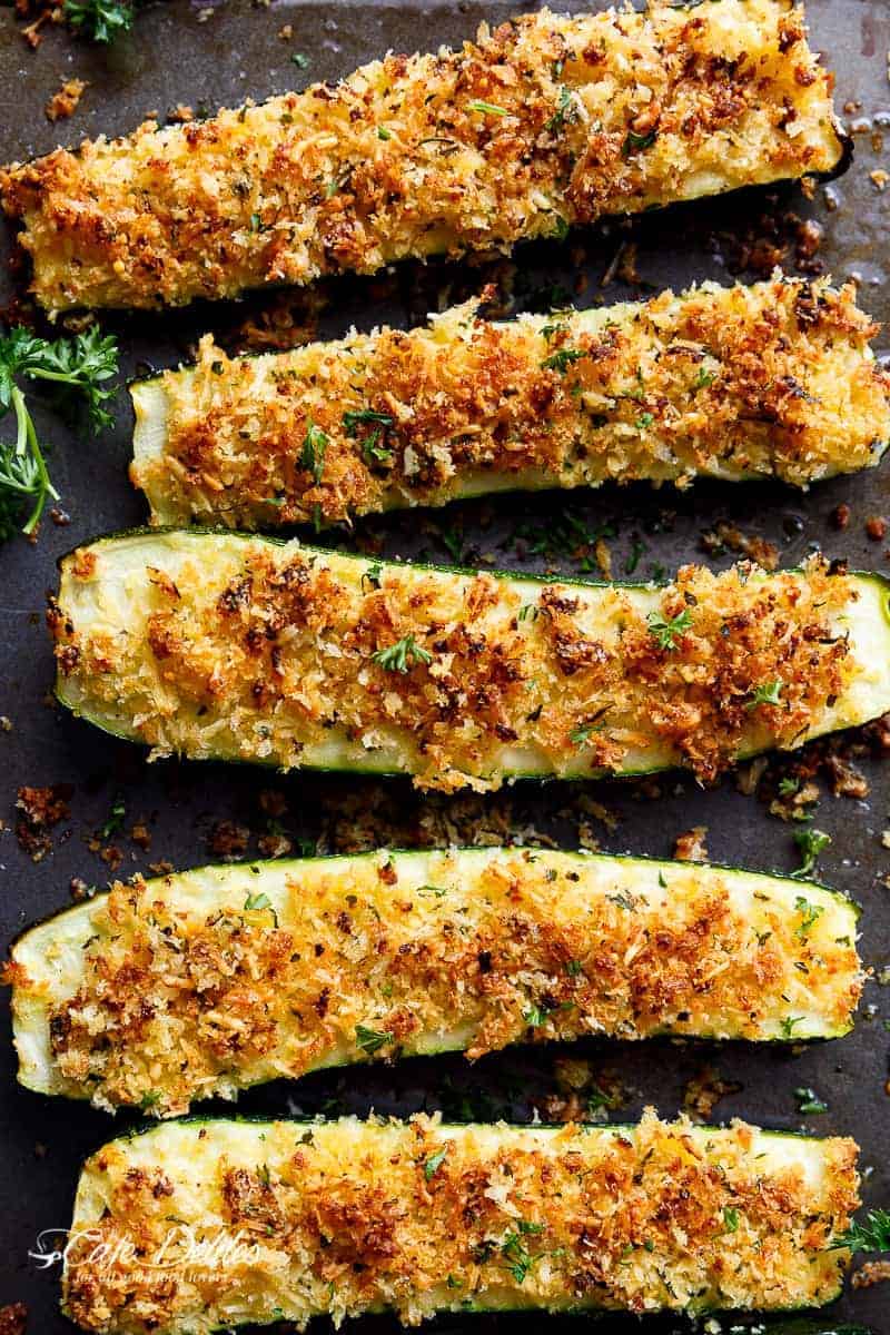 Crispy Parmesan Zucchini are so easy to make Parmesan Zucchini