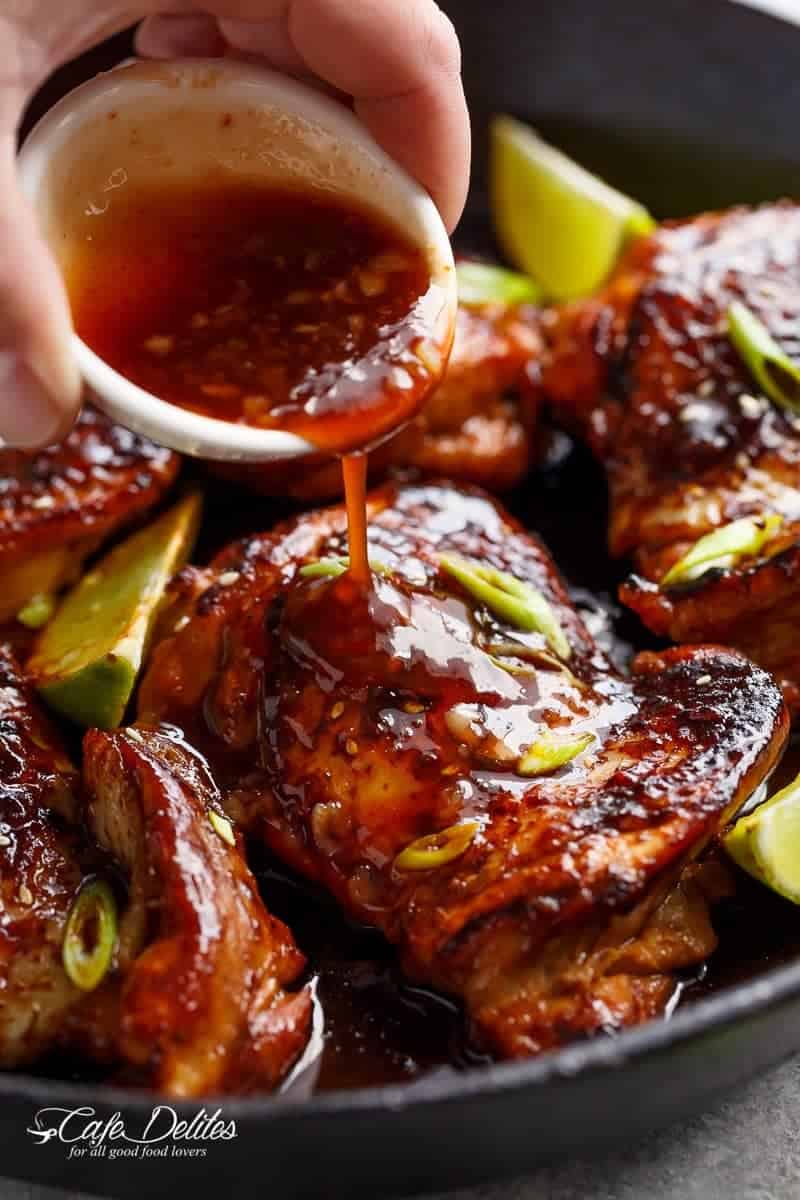 Flavour packed Honey Garlic Sriracha Chicken, made with the easiest, and most delicious marinade/dipping sauce! Restaurant quality chicken made right at home! | https://cafedelites.com