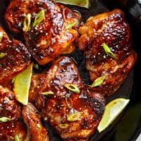 Flavour packed Honey Garlic Sriracha Chicken, made with the easiest, and most delicious marinade/dipping sauce! Restaurant quality chicken made right at home! | https://cafedelites.com