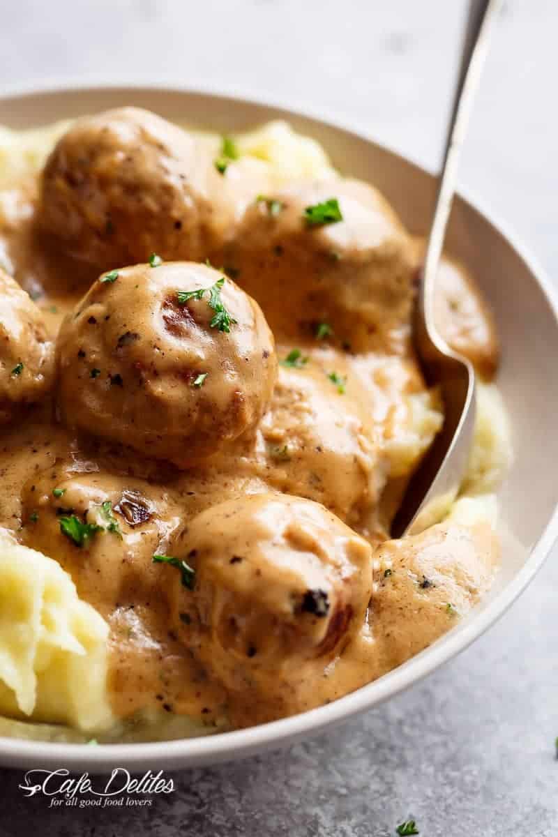 The best Swedish meatballs recipe with mashed potatoes! | https://cafedelites.com