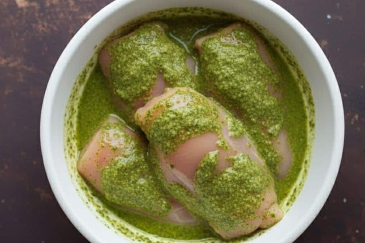 Add the chicken fillets to the marinade and let them soak for 15 to 30 minutes