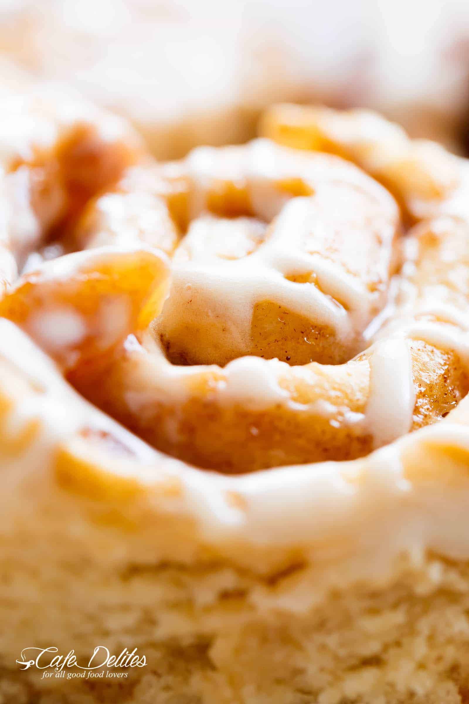 Apple Pie Cinnamon Rolls With Cream Cheese Frosting - Cafe Delites