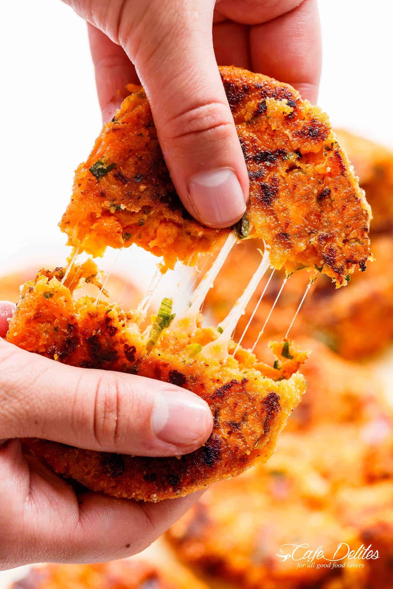 Cheesy Mashed Sweet Potato Cakes are the perfect snack Cheesy Mashed Sweet Potato Cakes