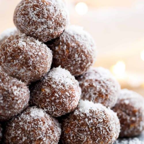 Rum Balls | Traditional Christmas Sweet Treat - Scratching Canvas