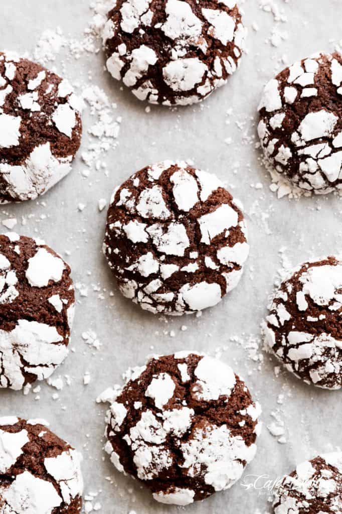 Best Fudgy Chocolate Crinkle Cookies have an irresistible brownie ...