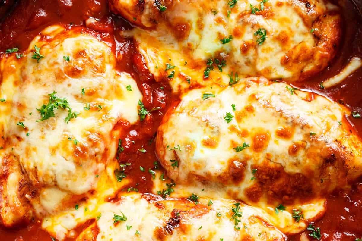 Close-up shot of Mozzarella Chicken.