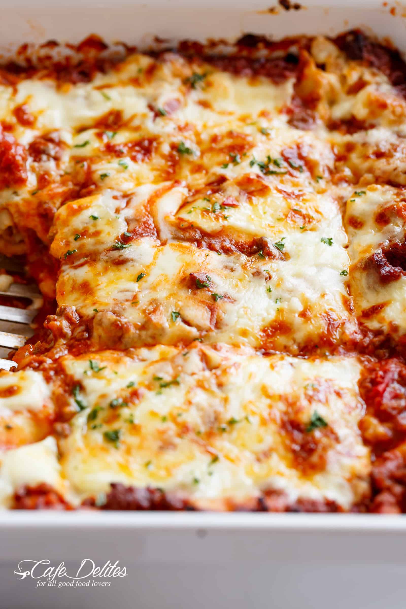  Layered with a rich meat sauce and a creamy parmesan white sauce Best Lasagna