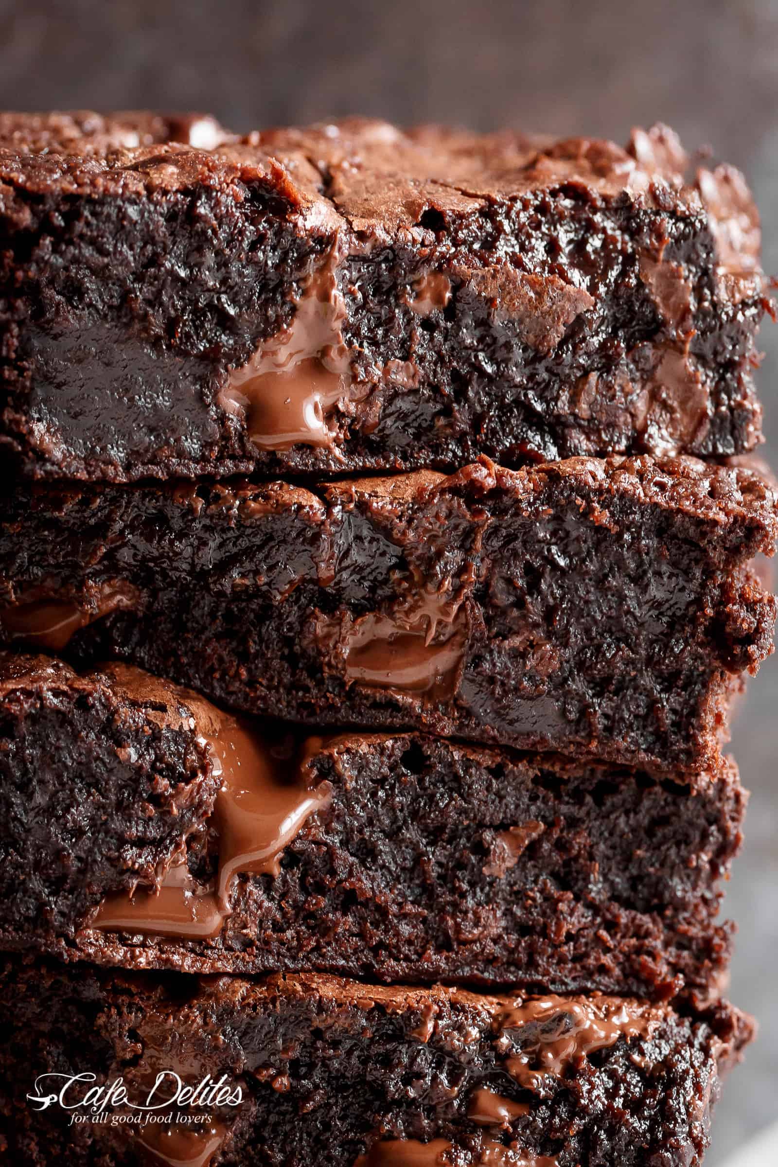 Your Pyrex Pan Actually Isn't the Best Pan for Baking Brownies