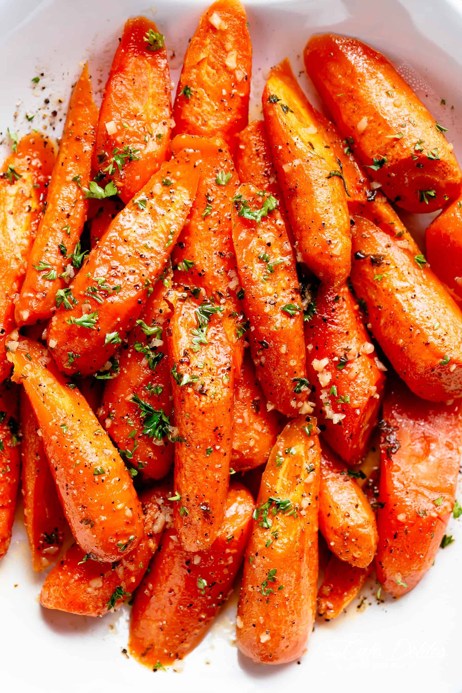 Honey Garlic Butter Carrots | cafedelites.com