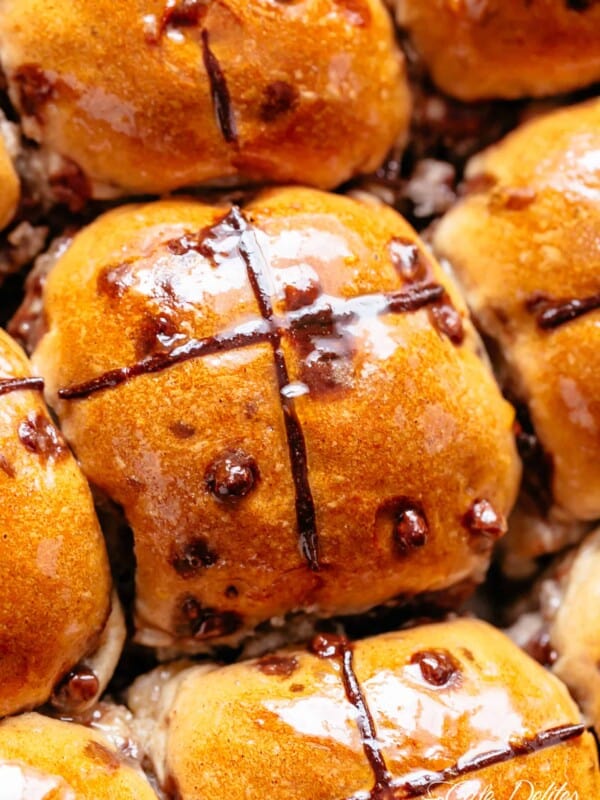 Easy Hot Cross Buns (Chocolate Chips) looks yumm