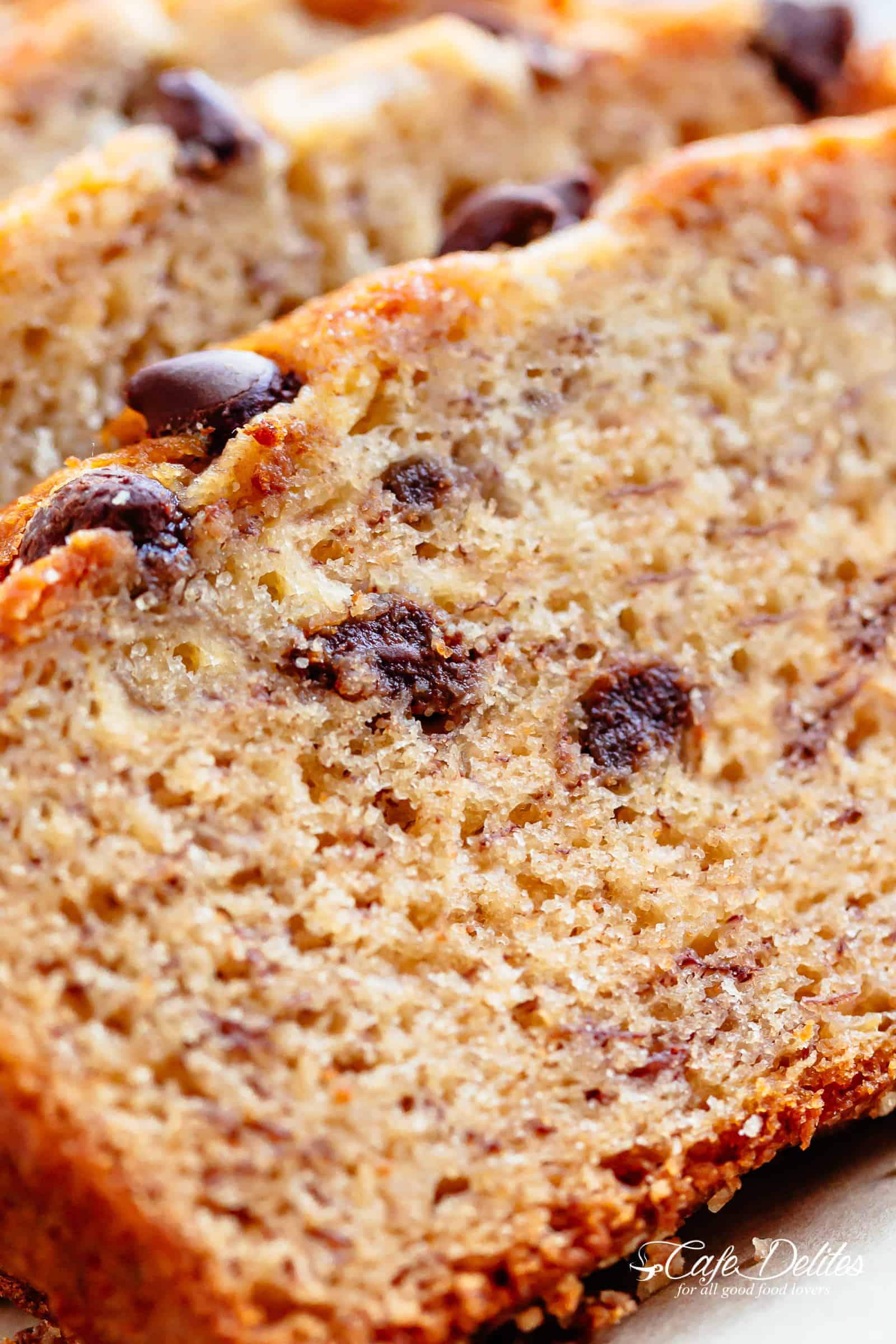 Banana Bread with chocolate chips or nuts | cafedelites.com