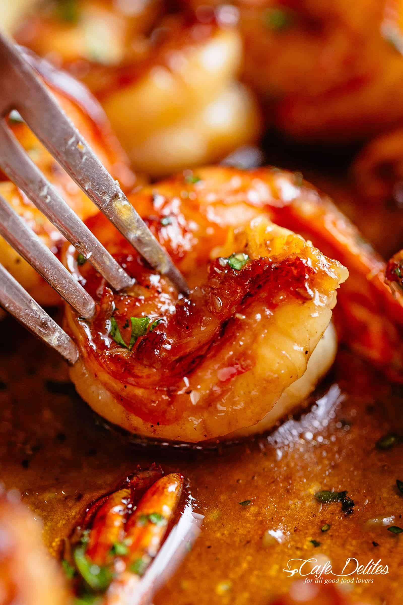 Seared Honey Garlic Butter Shrimp coated in the best honey garlic butter sauce is a quick  Honey Garlic Butter Shrimp